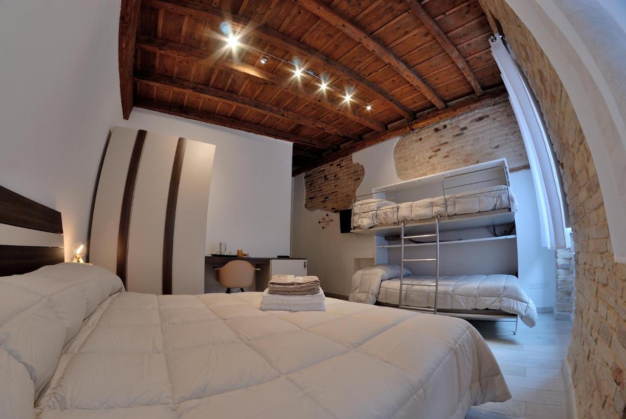 B&B Del Corso Лорето Екстер'єр фото