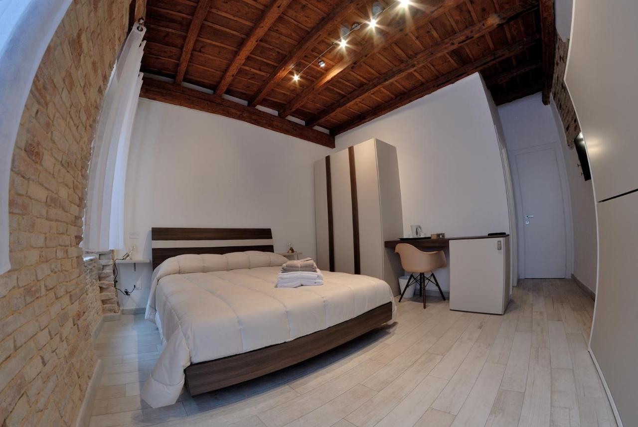 B&B Del Corso Лорето Екстер'єр фото