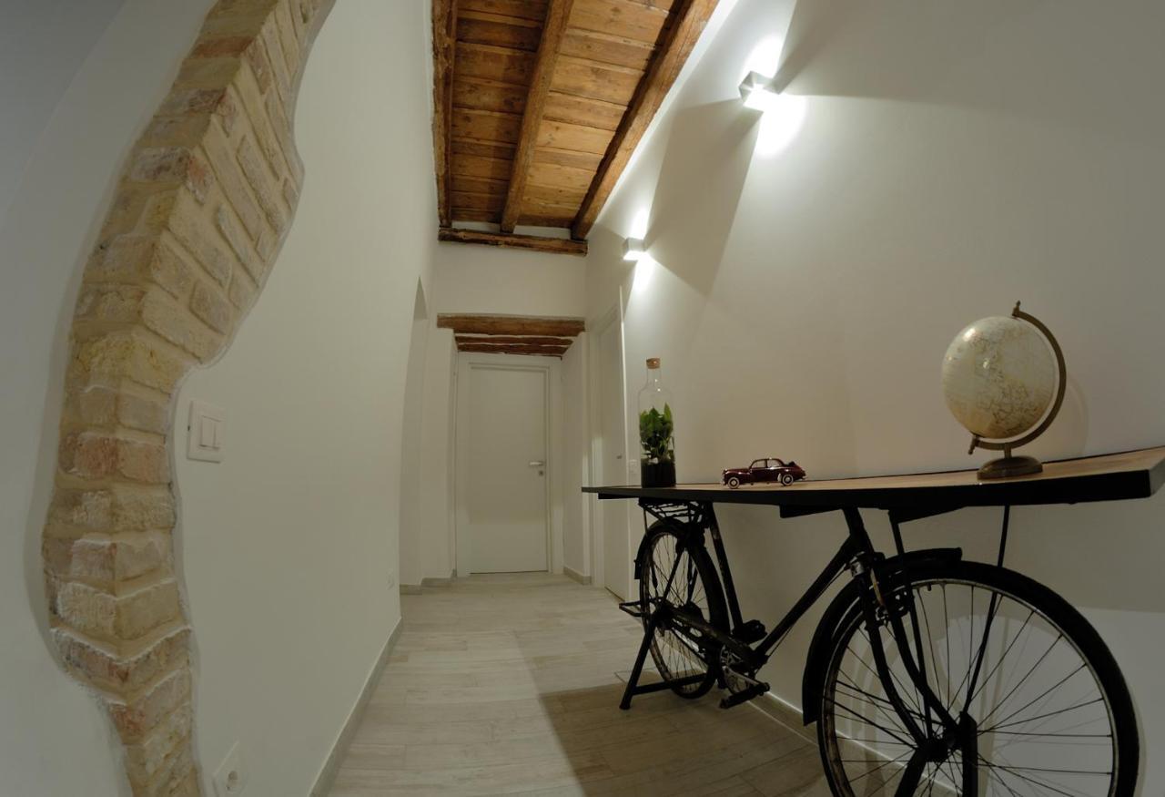B&B Del Corso Лорето Екстер'єр фото
